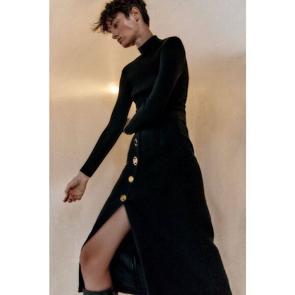 ZARA TEXTURED PENCIL SKIRT GOLD BUTTONS ZARA - Picture 7 of 11